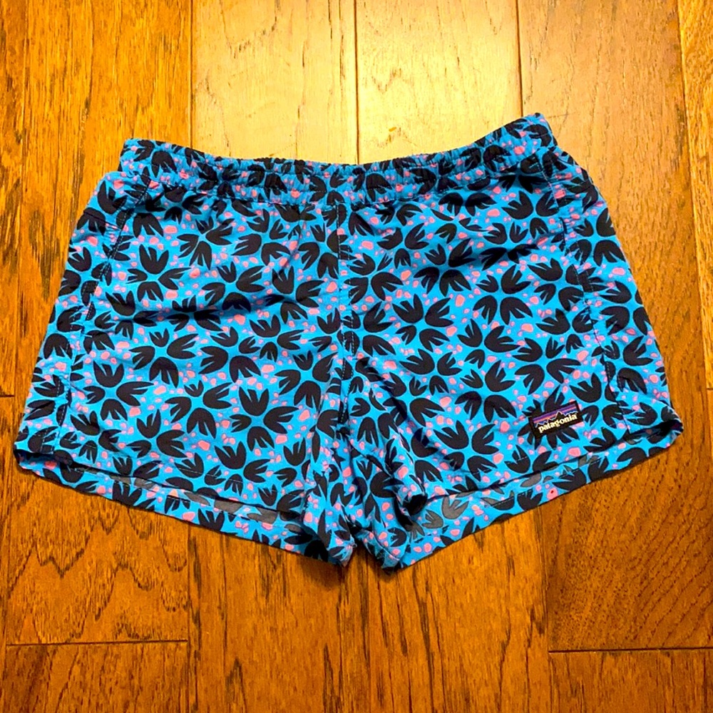 Girl size XL Patagonia shorts
